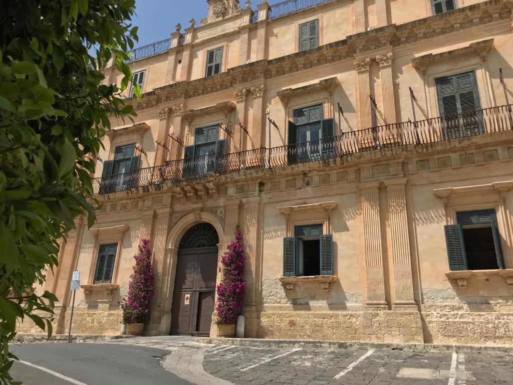 Landolina Palace Hotel 4*
